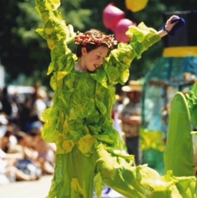 Young Harper on stilts